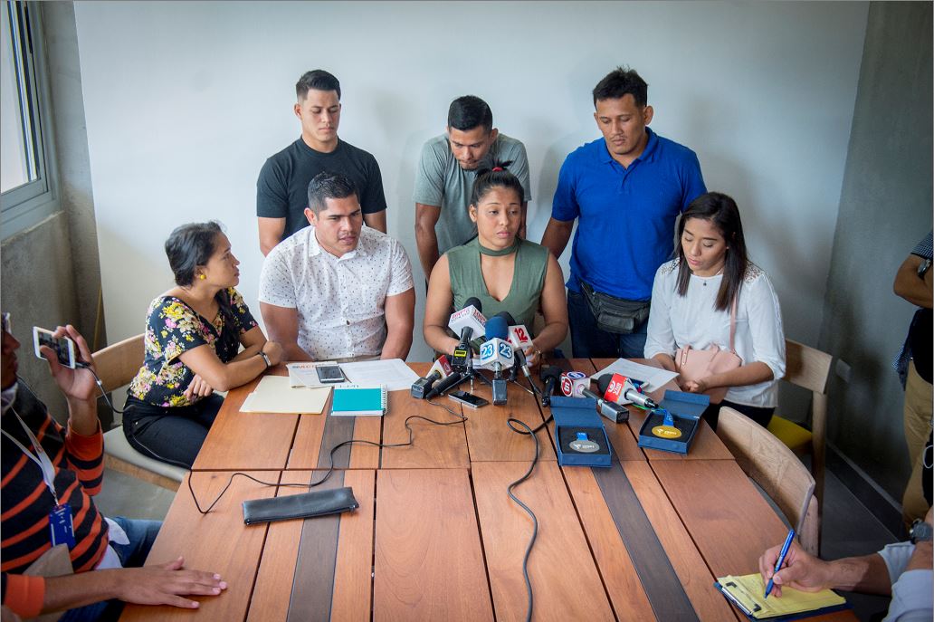 Atletas nicaragüenses piden la salida del presidente de lucha