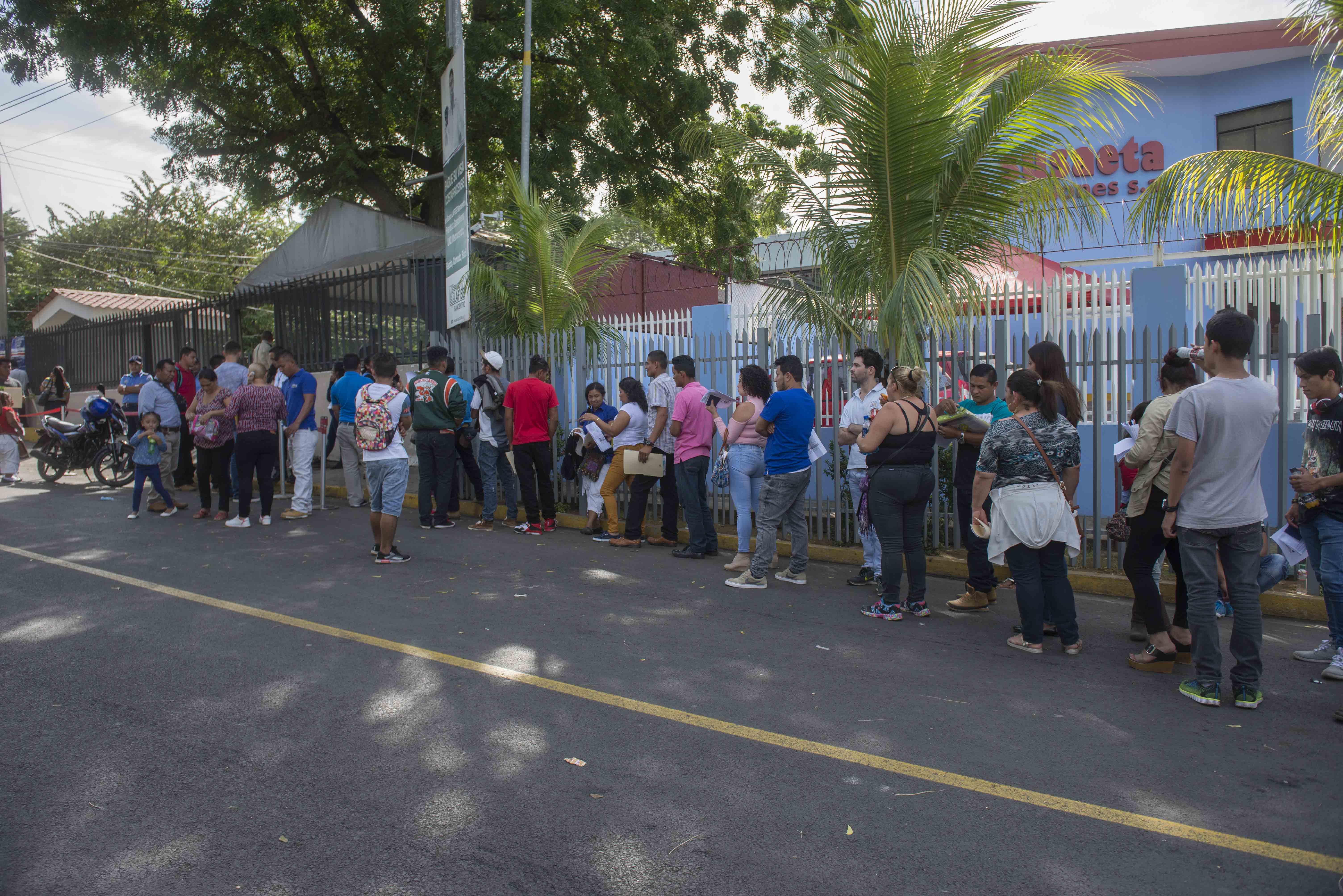 Consulado tico atiende 750 solicitudes de visa al día
