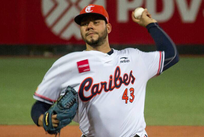 Carlos Téller explotado temprano por Caguas en la Serie del Caribe