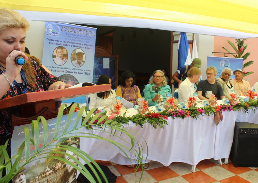 Poetas del mundo por primera vez leen sus versos en el municipio de San Jorge