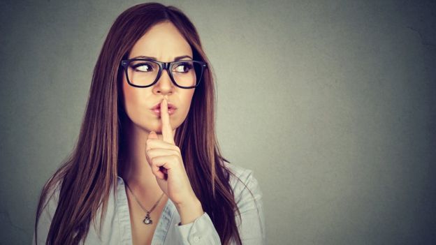 «Creo que nunca hice una llamada de teléfono»: cómo se comunica la «generación muda»