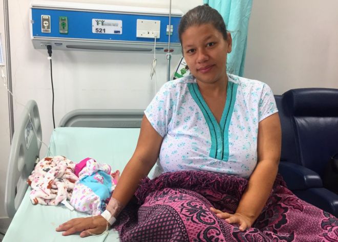 «Tú quieres lo mejor para tu hijo»: las madres de Venezuela que cruzan la frontera para dar a luz en Colombia