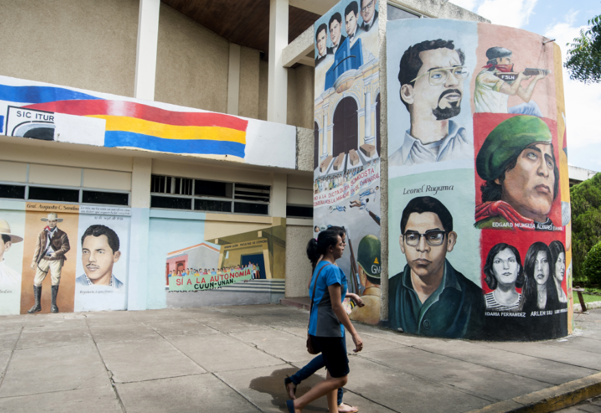 UNAN-León ignora petición de estudiantes de odontología de suspender las clases
