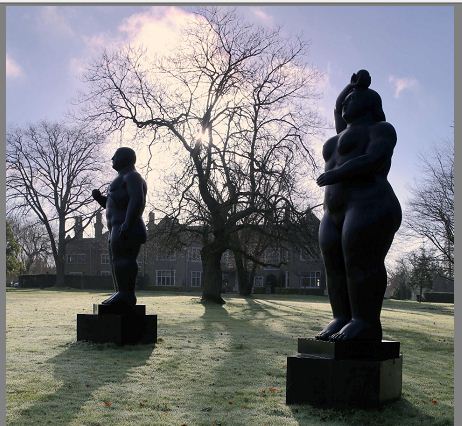 Esculturas monumentales de Botero «Adán y Eva» alcanzaron 2,9 millones de dólares