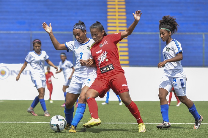 UNAN sigue invicto en el futbol femenino nicaragüense