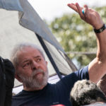 La multitud que respaldó a Lula en su discurso previo a su entrega a la Policía, en imágenes