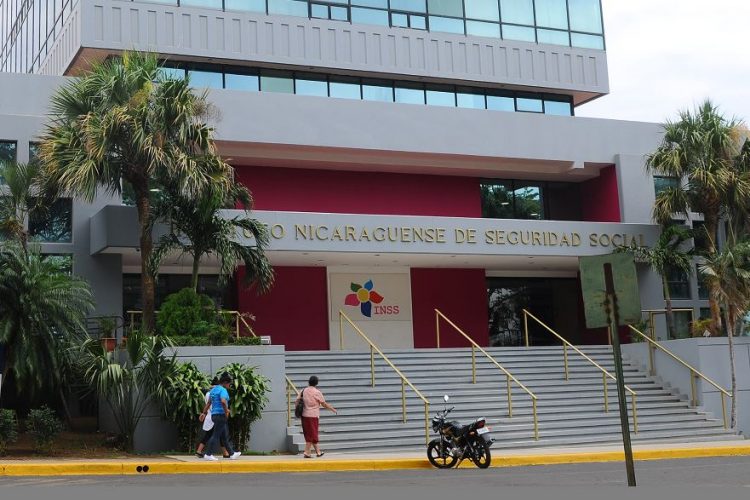 Jubilados piden que el INSS otorgue pensión vitalicia a madres de jóvenes asesinados por Policía