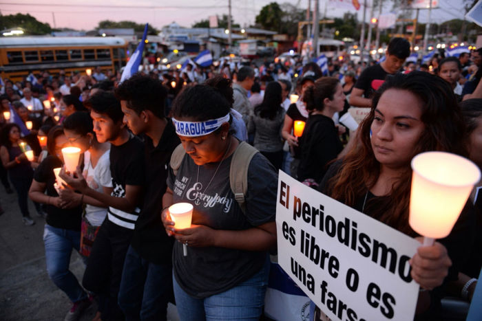 Estudio revela que la mayoría de los nicaragüenses opina que «hay que cuidarse de hablar de política, aún entre amigos»