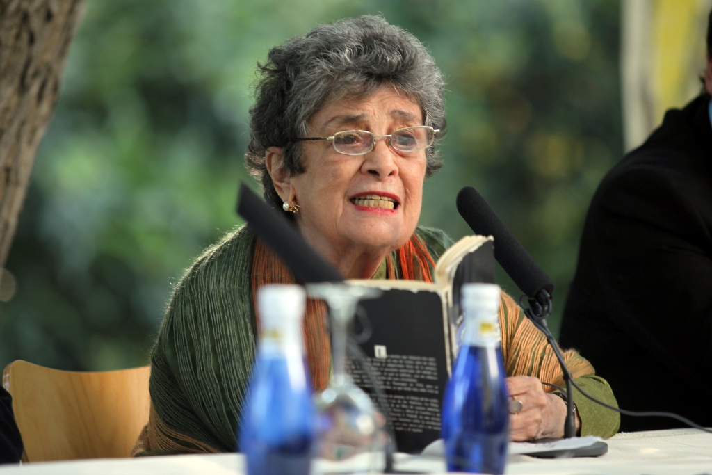 Memoria de Claribel Alegría será recordada en Festival Internacional de Poesía de Granada (España)