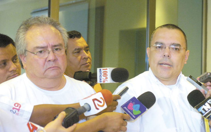 Empresarios piden destituir a las autoridades del INSS y una auditoría de la institución