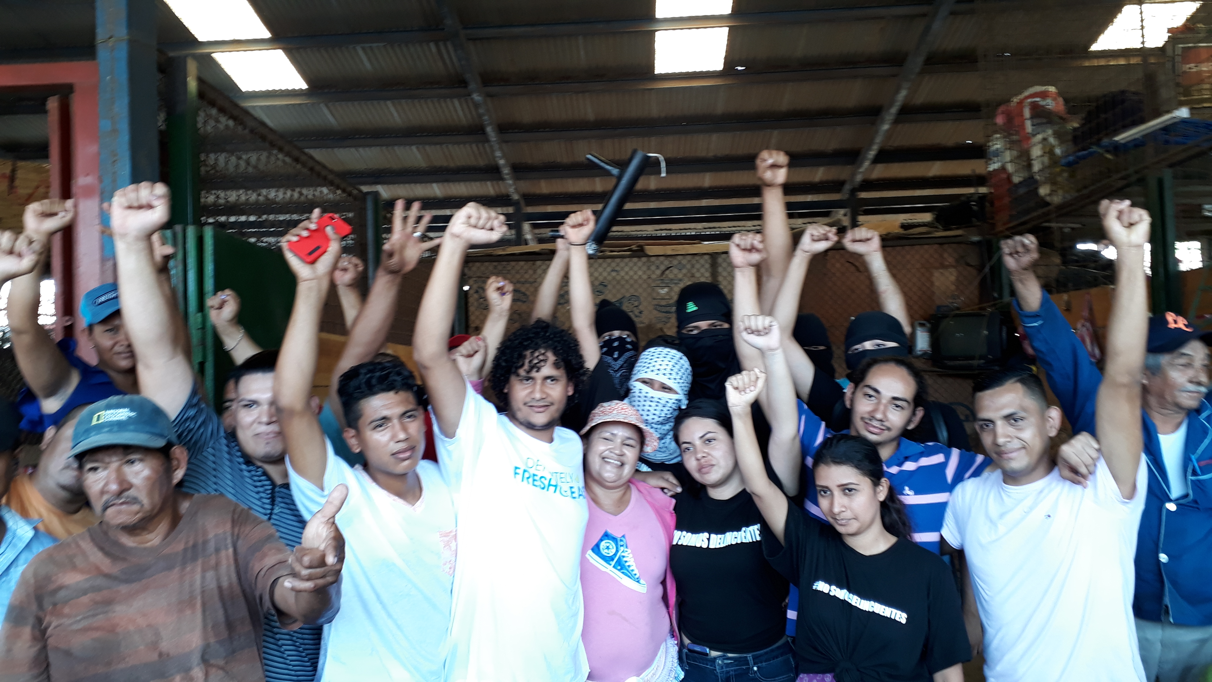 Grupo de comerciantes de El Mayoreo respaldan lucha estudiantil