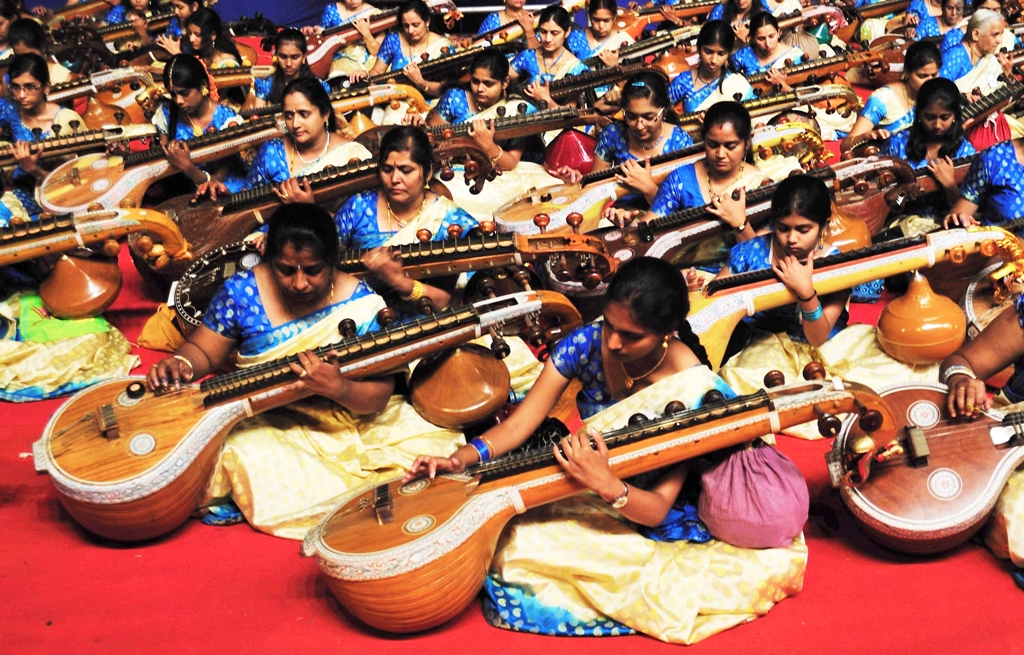 La música trasciende todas las diferencias culturales que existen en el mundo La música trasciende todas las diferencias culturales que existen en el mundo