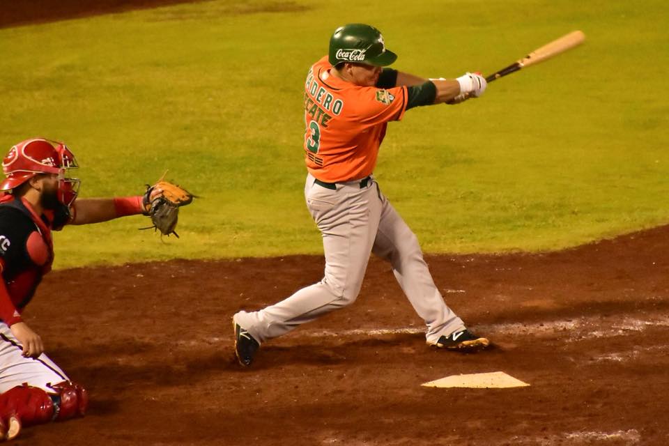 Everth Cabrera entre los tres mejores bateadores de la Liga Mexicana