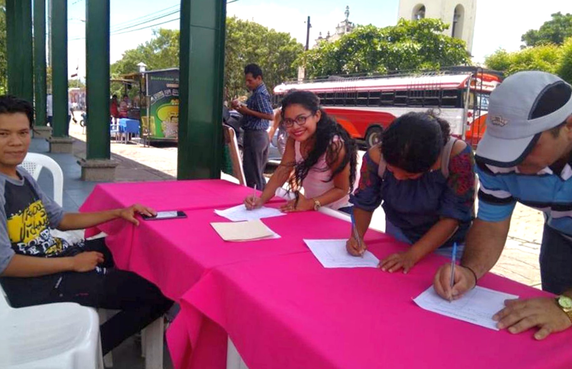 Alcaldías sandinistas obligan a firmar carta contra «golpistas»