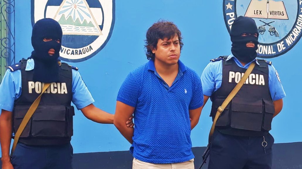 Policía Nacional acusa a Santiago Fajardo de ser «cabecilla de grupos terroristas»