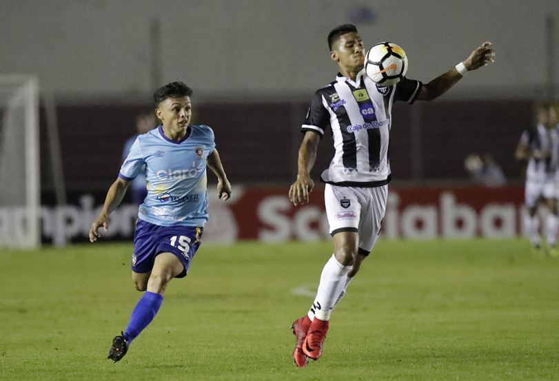 Henry Urbina, técnico del Ferretti: “Aún tenemos posibilidades en el partido de vuelta”