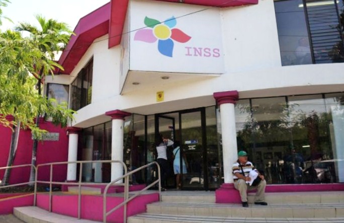 El régimen de Daniel Ortega le mete otra estocada al seguro facultativo, al quitarle un beneficio clave al cotizante