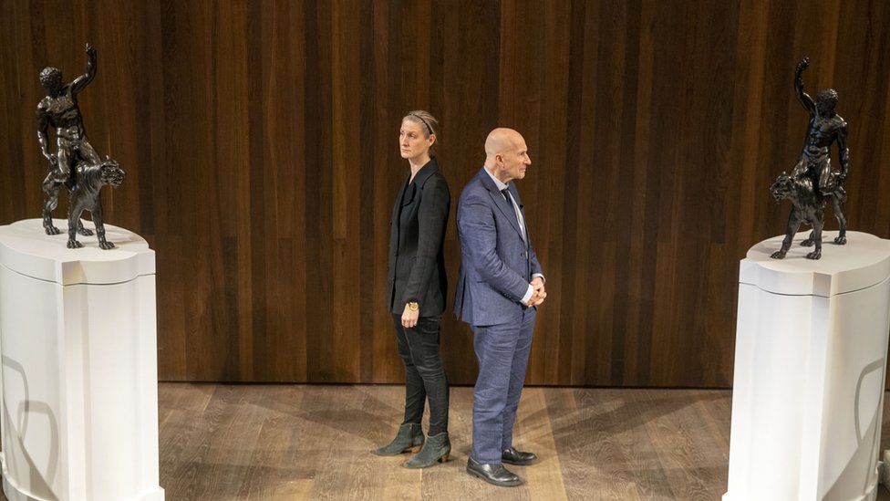 Los bronces de Rothschild: los 8 músculos abdominales que confirmaron que dos estatuas de bronce son de Michelangelo