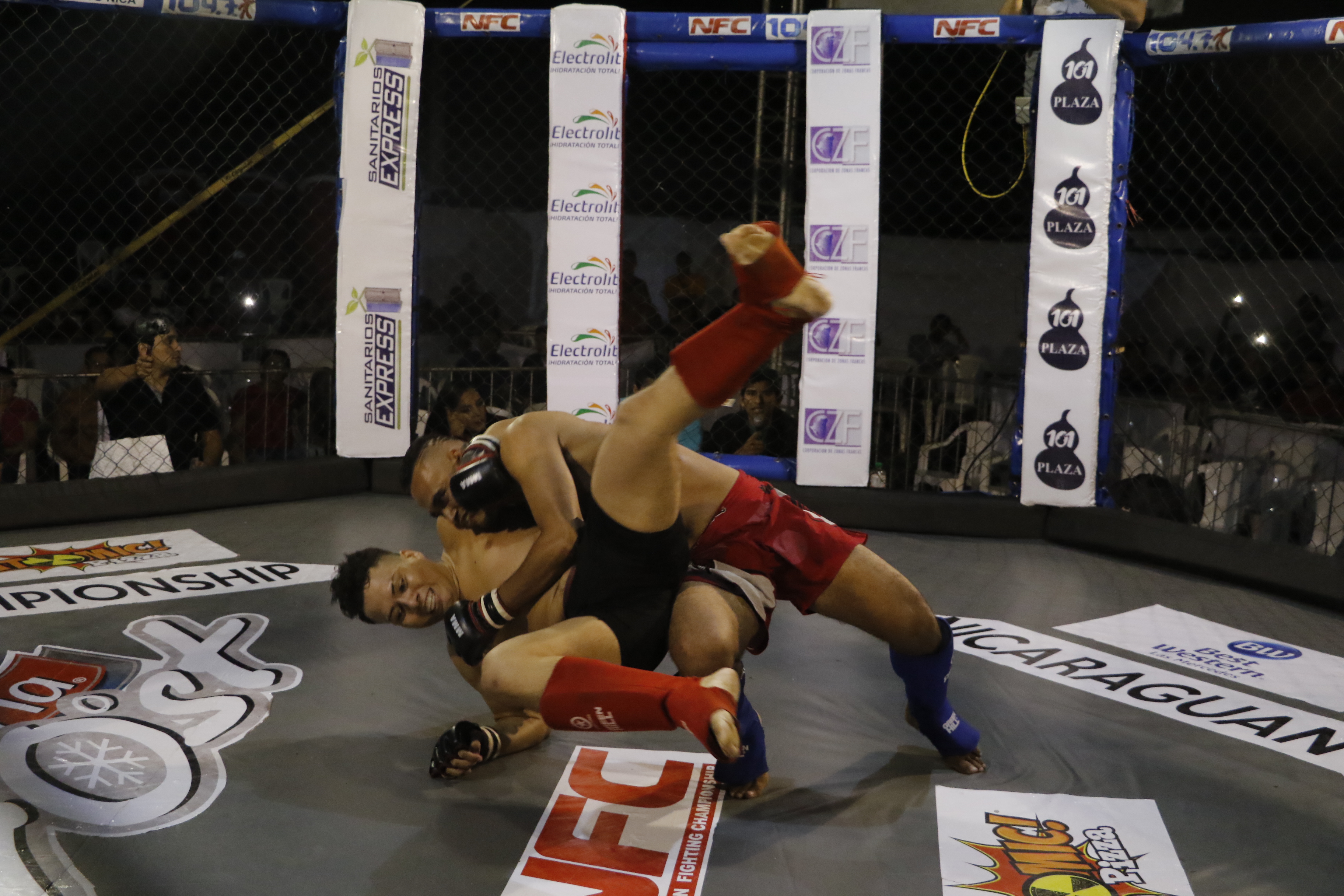 Maryen Leytón y Sharon Martínez se impusieron en la velada de la NFC