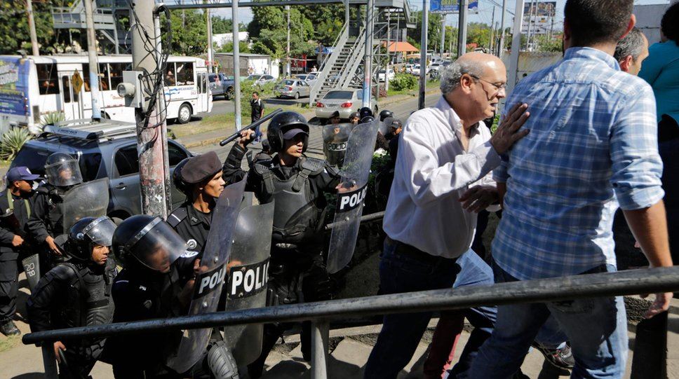 Policia Confidencial, periodistas