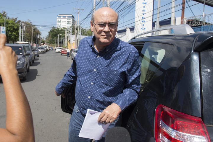 Programa Esta Semana solo en YouTube y Facebook ante presión del régimen