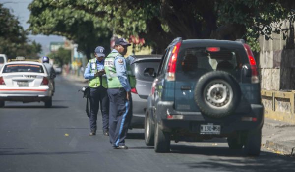 Un domingo sin antimotines en Managua, pero lleno de policías de tránsito