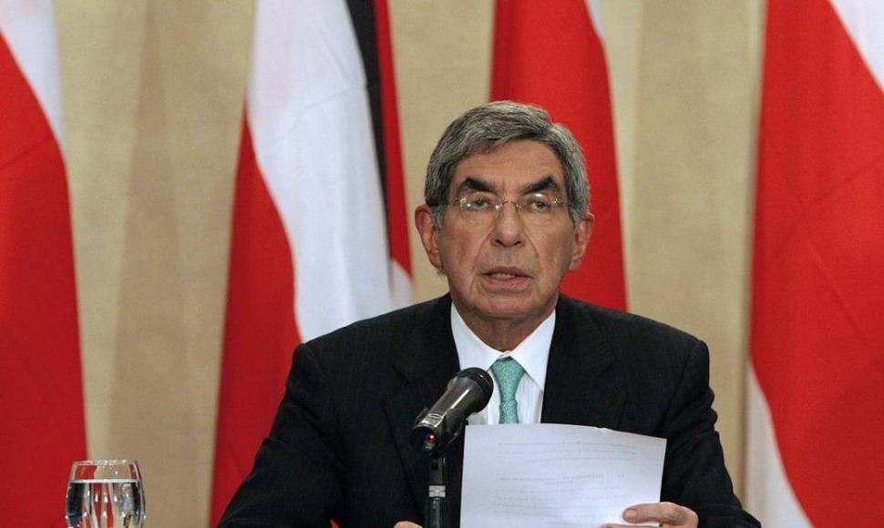 Denuncian por violación a expresidente de Costa Rica y Nobel de la Paz, Óscar Arias