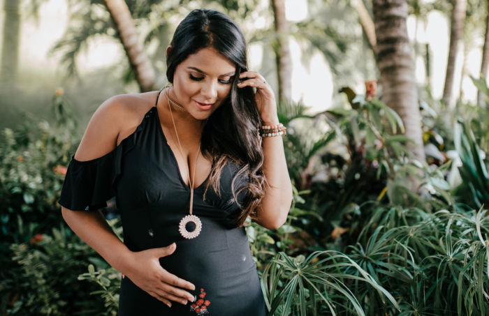 Indira Rojas: «Lo primero que hago al levantarme es tocar mi panza y hablarle al bebé»