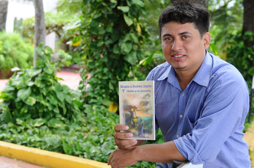 Cien maneras de cortar el horizonte: relatos de humor e ironía de Marvin Salvador Calero