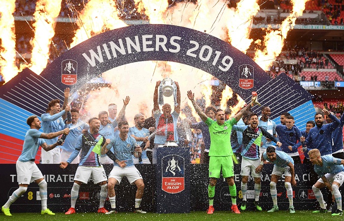 Manchester City conquista histórico triplete en Inglaterra