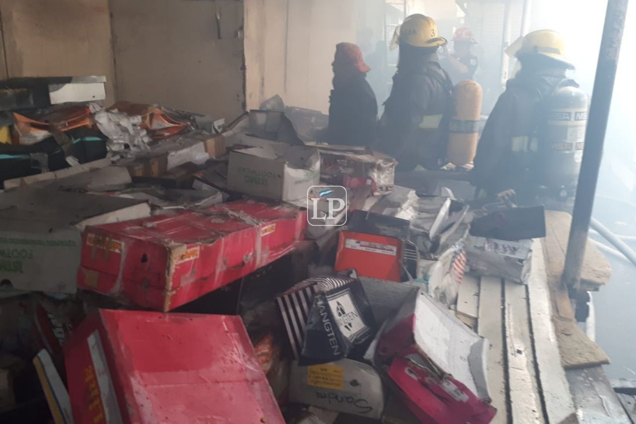 Se registra un incendio en el sector de «los bahos» en el mercado Oriental