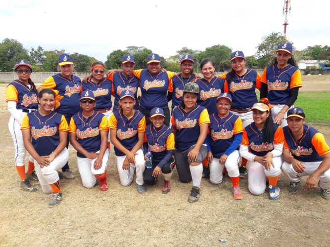 Indias del Bóer da un paso al frente en las semifinales del beisbol femenino