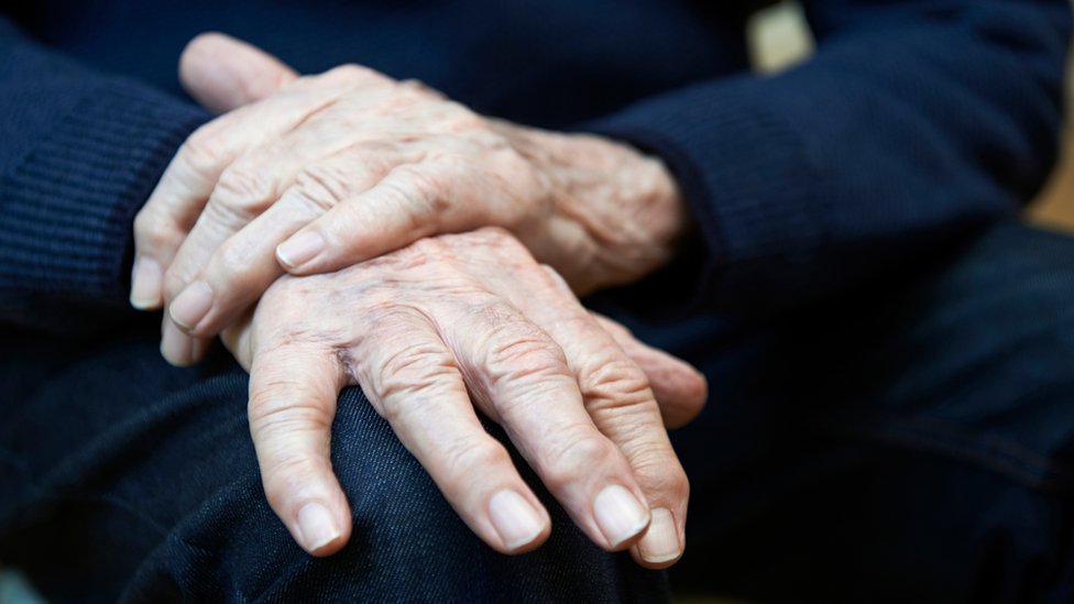 Parkinson's Patients Accuse Scammer of False Cure - News Directory 3