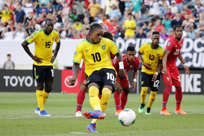 Jamaica supera a Panamá con un penalti y está en semifinales