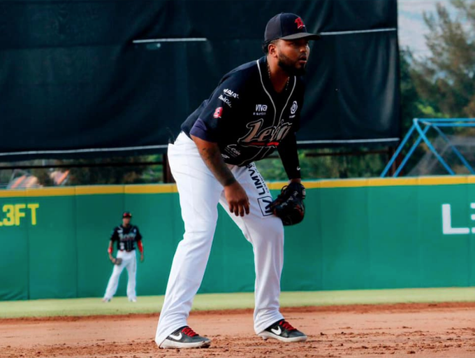 Elmer Reyes vive una sequía con los Bravos de León en la Liga Mexicana
