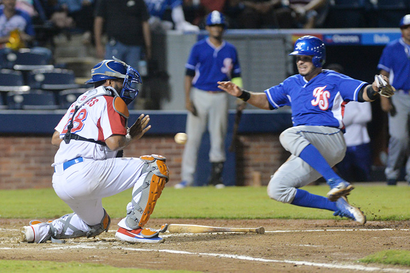 Róger Marín alcanza triunfo 17, pero Rivas se salva de barrida ante el Bóer