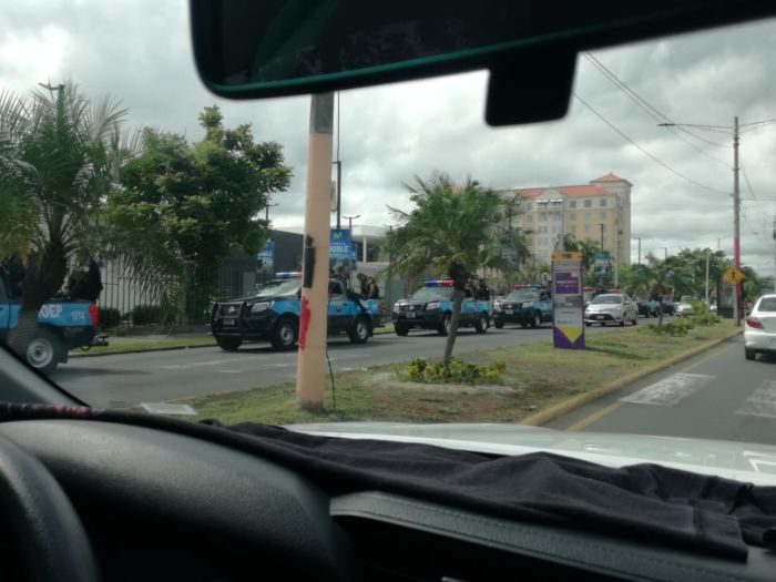 Policía Orteguista despliega sus fuerzas en Managua previo a la marcha estudiantil