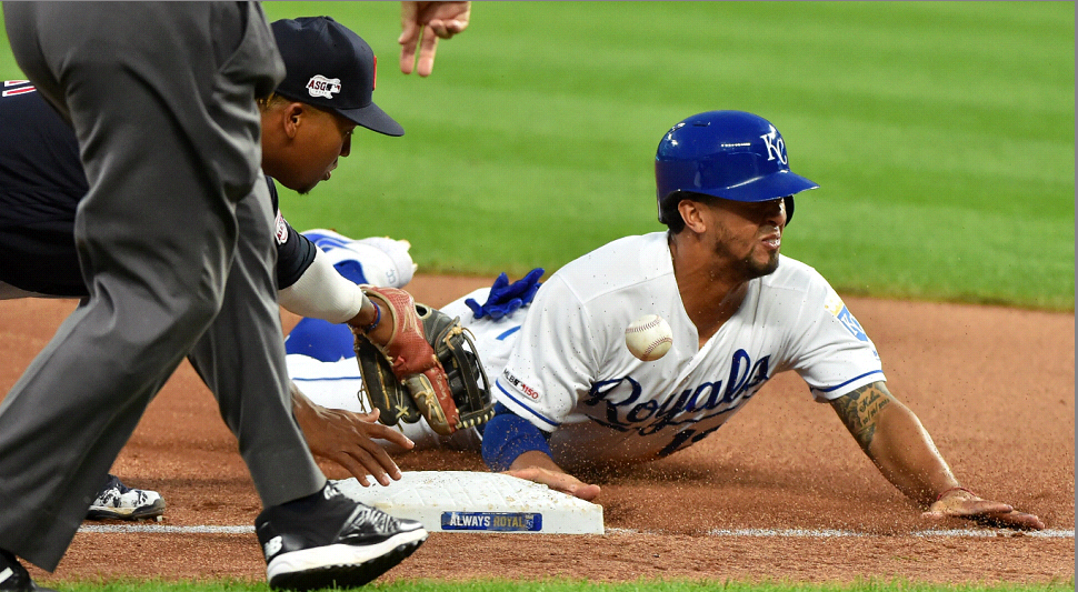 Cheslor Cuthbert dispara dos cañonazos y sube a .290