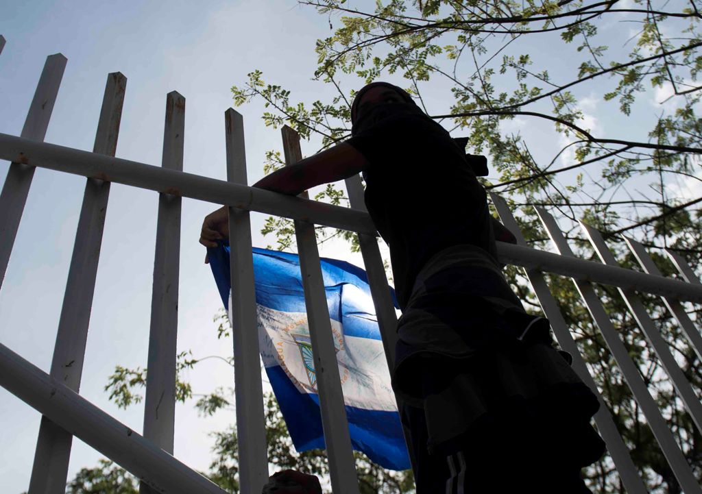 Francisco Larios comparte poemas sobre su libro inédito «Parece una república”