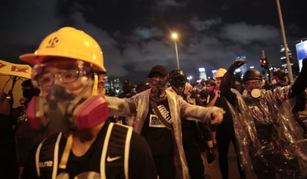 Estudiantes de Hong Kong planean huelga en inicio del curso