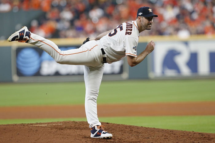 Justin Verlander solo permitió un hit en siete entradas este viernes, en el partido entre Astros de Houston y Rays de Tampa Bay. LA PRENSA/im Warner/Getty Images/AFP