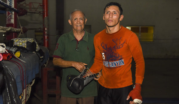 Luis Cortez, entrenador de Félix Alvarado: “No creo que el japonés le aguante más de 10 asaltos”