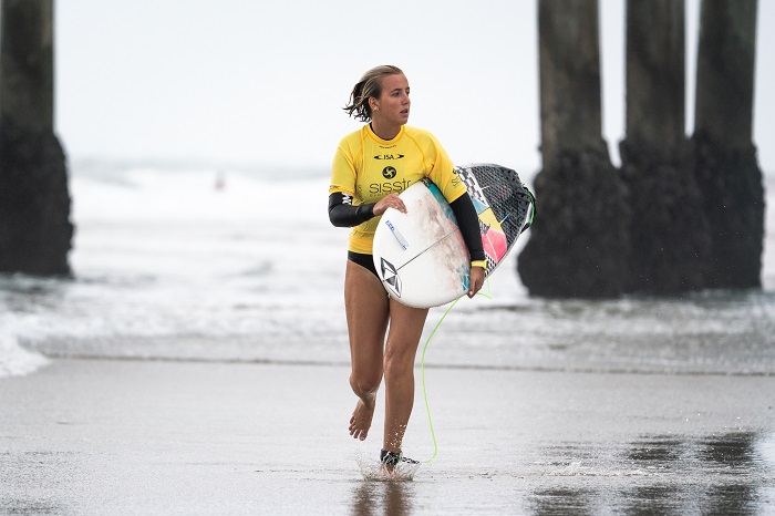 Valentina Resano tuvo un heat de más de 11 puntos en el Mundial de Surf Juvenil, este lunes en Huntington Beach, California, Estados Unidos. LA PRENSA/CORTESÍA/ISA/SEAN EVANS