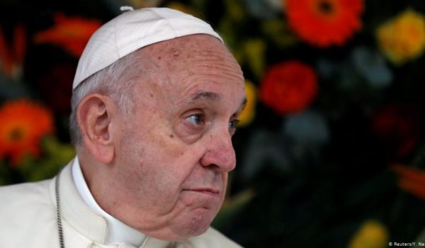 Papa califica incendios en la Amazonía de problema mundial