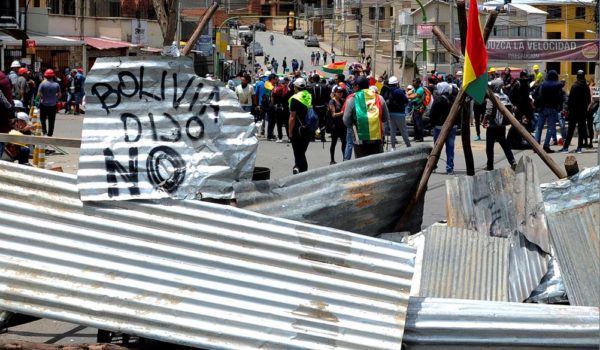 Dos muertos deja enfrentamiento entre partidarios y detractores de Evo Morales en Bolivia