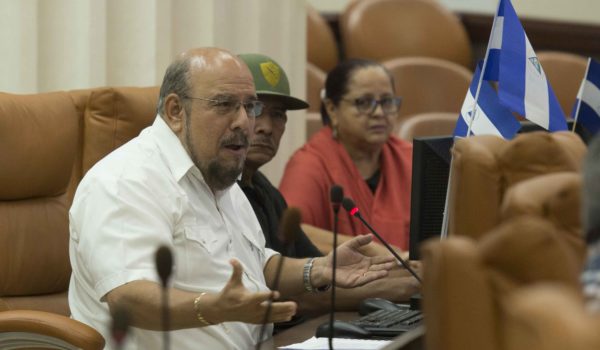 Diputados FSLN y del PLC vuelven a protagonizar una vergonzosa sesión en la Asamblea Nacional