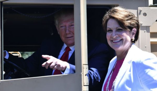 Quién es Marillyn Hewson, elegida la mujer más poderosa del mundo de los negocios (y cuál es su relación con Donald Trump)