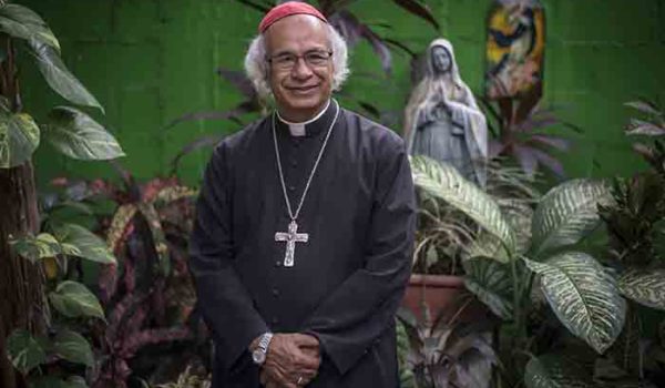 Cardenal Brenes insiste en precaución frente a pandemia