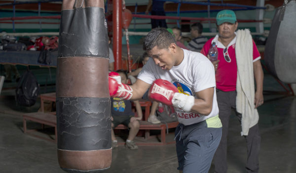 Cerca de firmarse el duelo entre Román ‘Chocolatito’ González y Khalid Yafai en Texas