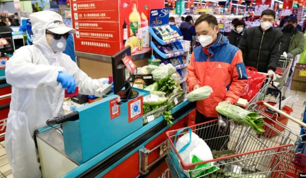 Más muertes por coronavirus, el mal remece a China mientras el mundo vigila